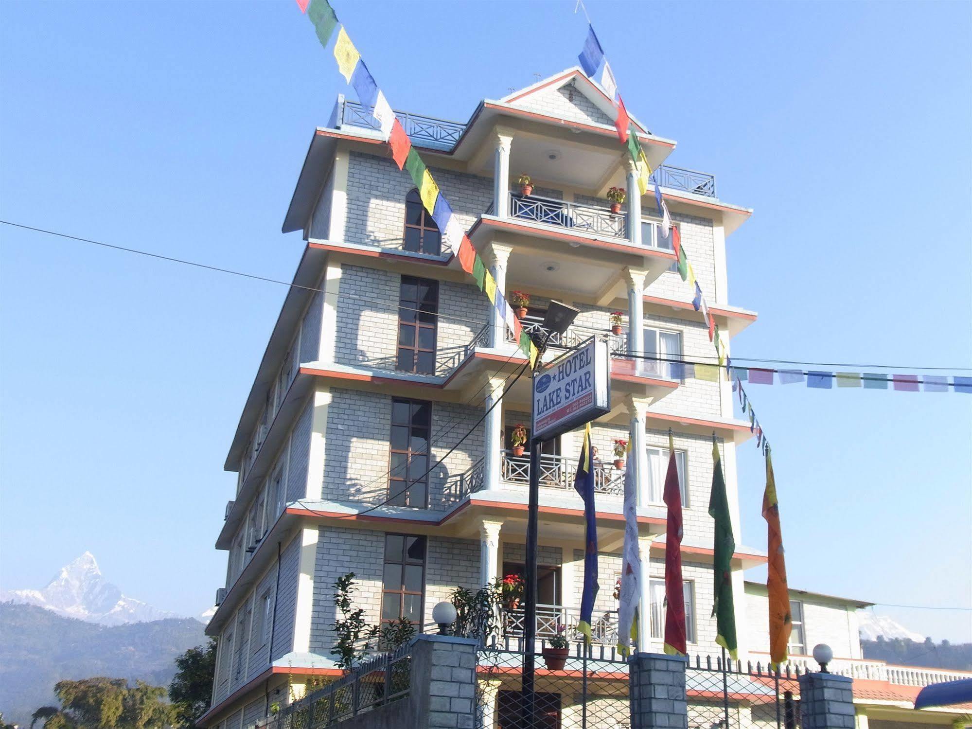 Hotel Lake Star Pokhara Bagian luar foto