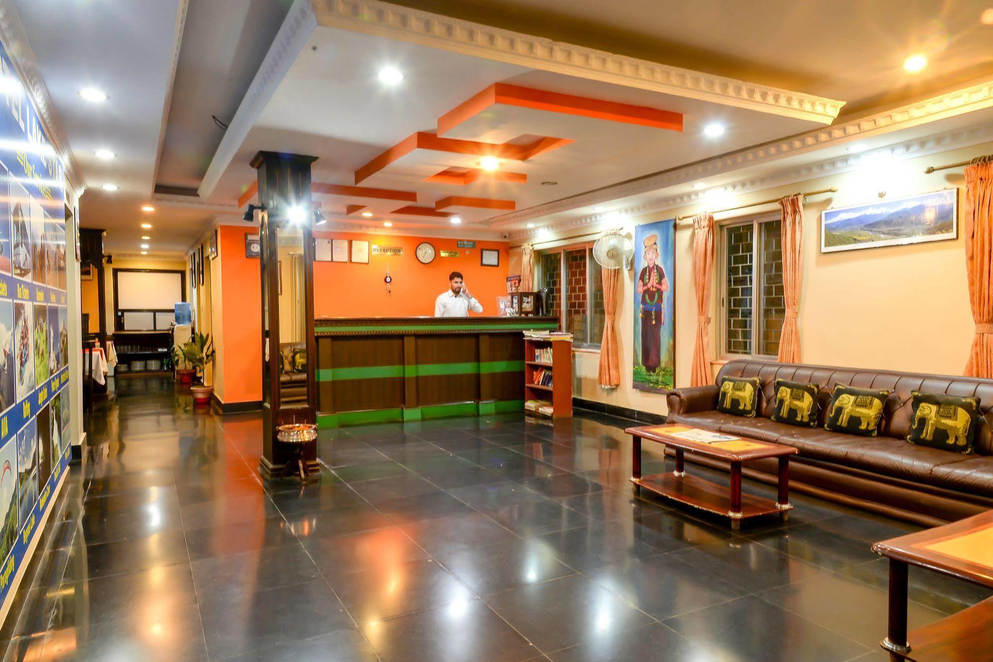 Hotel Lake Star Pokhara Bagian luar foto